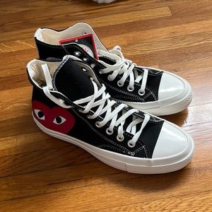 COMME DES GARÇONS PLAY BLACK CONVERSE EDITION HALF HEART sneakers M7/W9